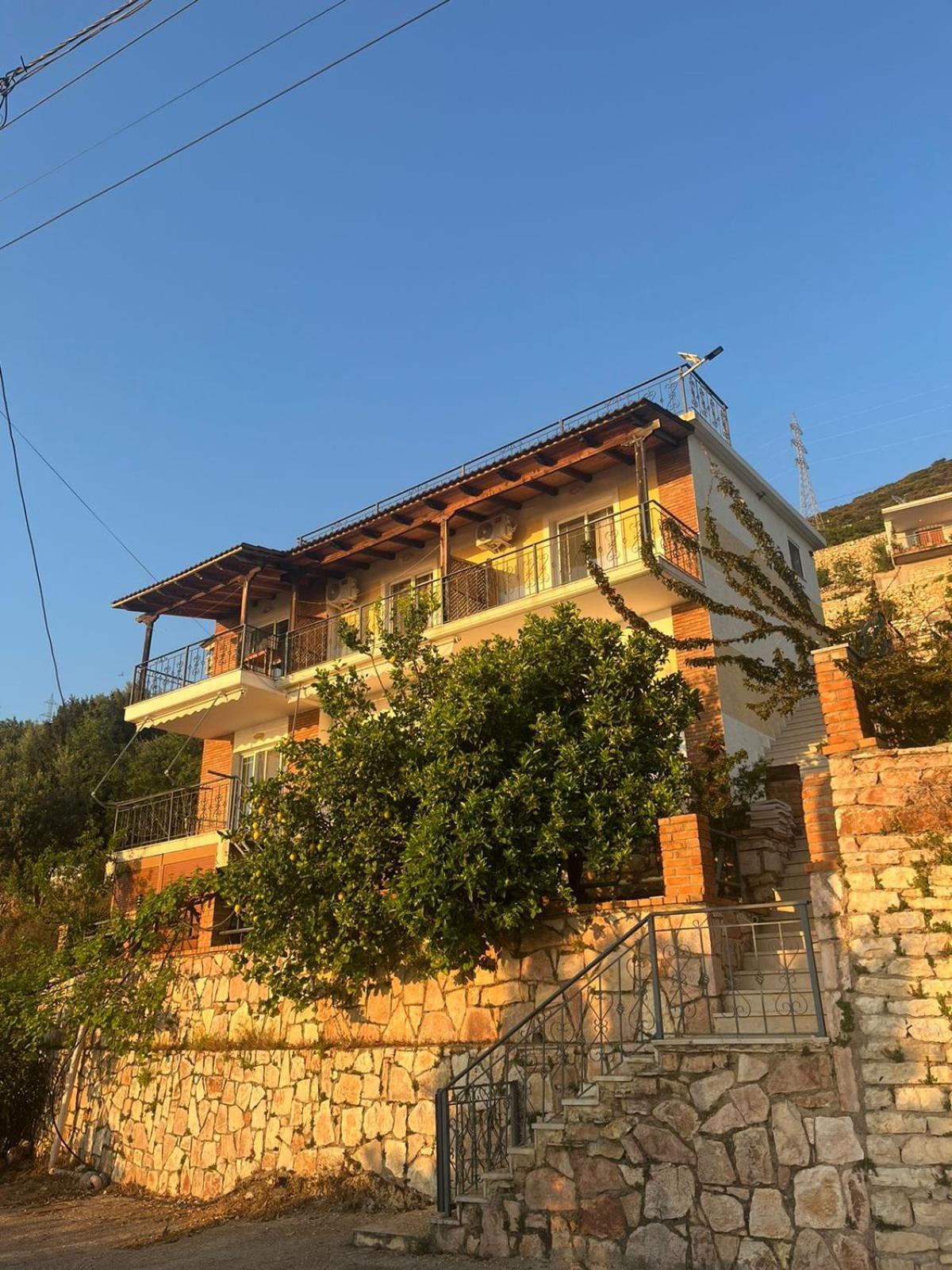 Evita'S House Lukovë Екстериор снимка